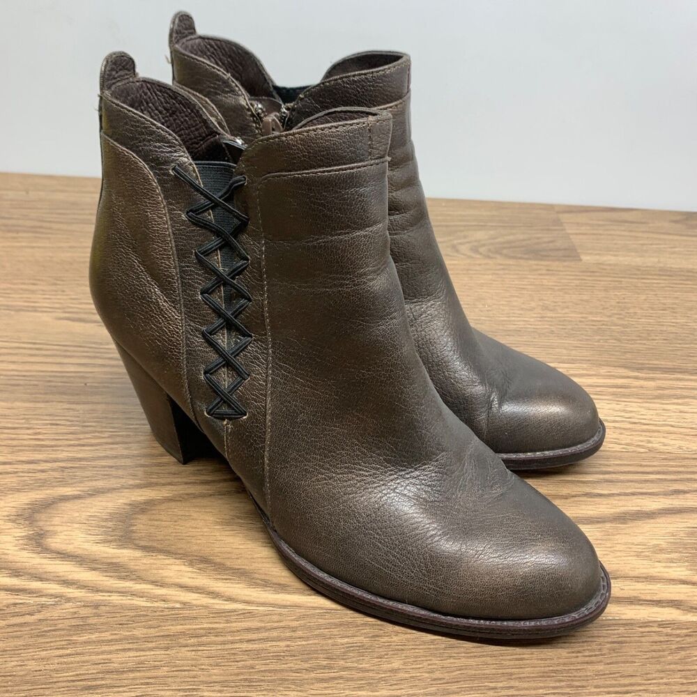 Sofft‎ Waverly Casual Ankle Booties Womens Size 9.5 M Smoke Bronze Leather Zip